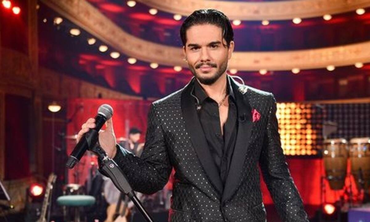 Οι Μέλισσες επέστρεψαν στο Σπίτι με το Mega και βρήκαμε τα καλύτερα tweets