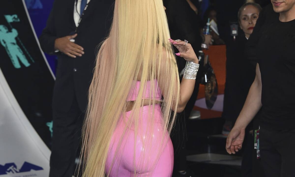 Νεκρός ο πατέρας διάσημης τραγουδίστριας: Τον παρέσυρε αυτοκίνητο