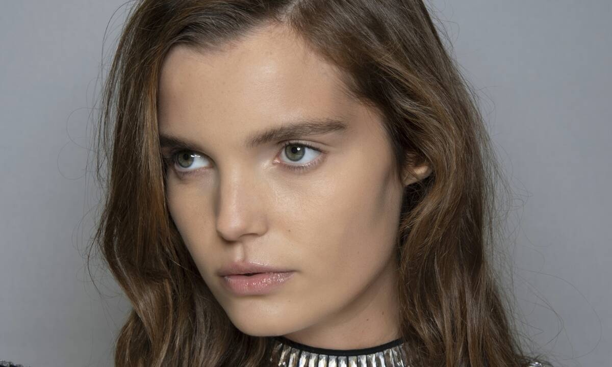 Αν θες να μεγαλώσουν τα φρύδια σου, να τι πρέπει να κάνεις