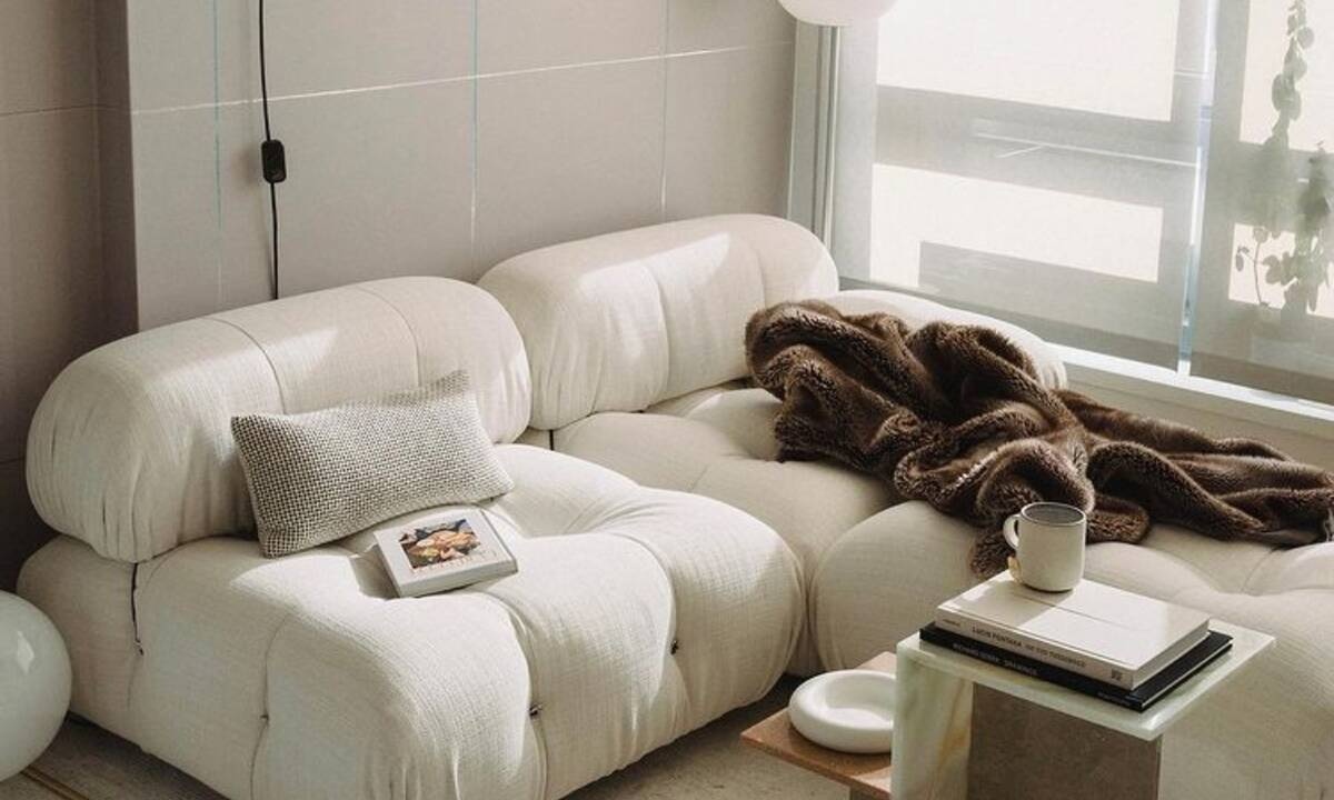 Ο καναπές που έχει γίνει η απόλυτη deco μανία στο Instagram