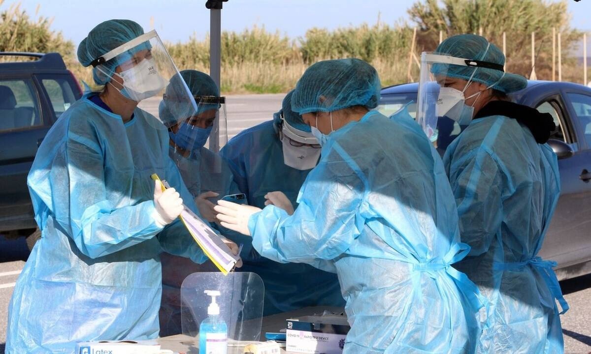 Κρούσματα σήμερα: 755 νέα ανακοίνωσε ο ΕΟΔΥ - Στους 313 οι διασωληνωμένοι, 13 νεκροί σε 24 ώρες