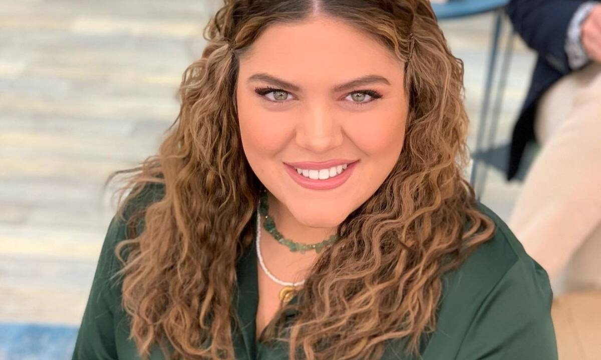 Δανάη Μπάρκα: Το σαλόνι του σπιτιού της είναι απλά ονειρεμένο (photos)