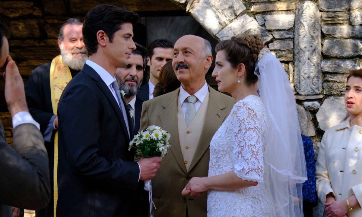 Άγριες Μέλισσες: Όλα τα tweets που γράφτηκαν για την πρόταση γάμου του Λάμπρου