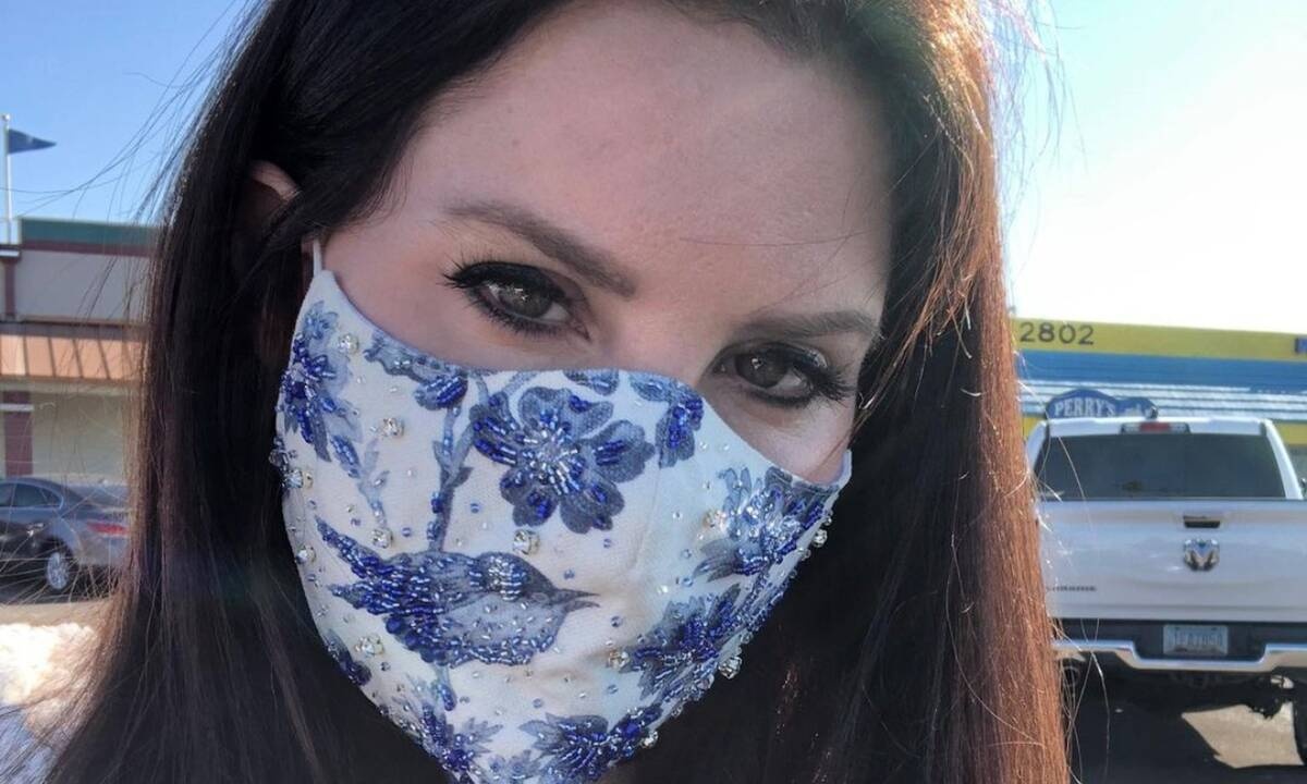 Γνωστή τραγουδίστρια παραλίγο να σταματήσει το τραγούδι