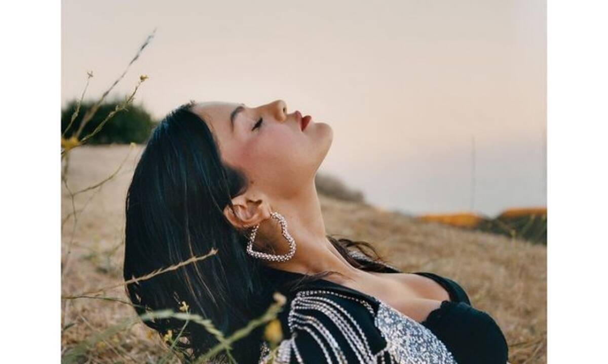 Selena Gomez: Πιο εντυπωσιακή από ποτέ στη νέα της φωτό