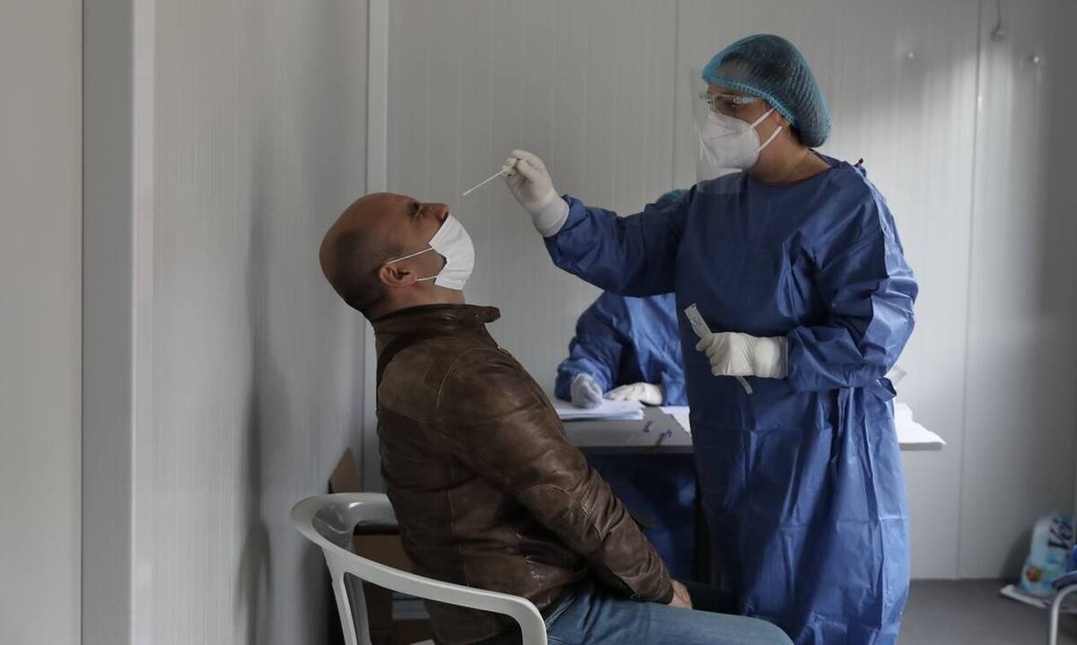 Κρούσματα σήμερα - Ρεπορτάζ Newsbomb.gr: Φόβοι για πάνω από 3.500 – «Εκρηξη» και των διασωληνωμένων