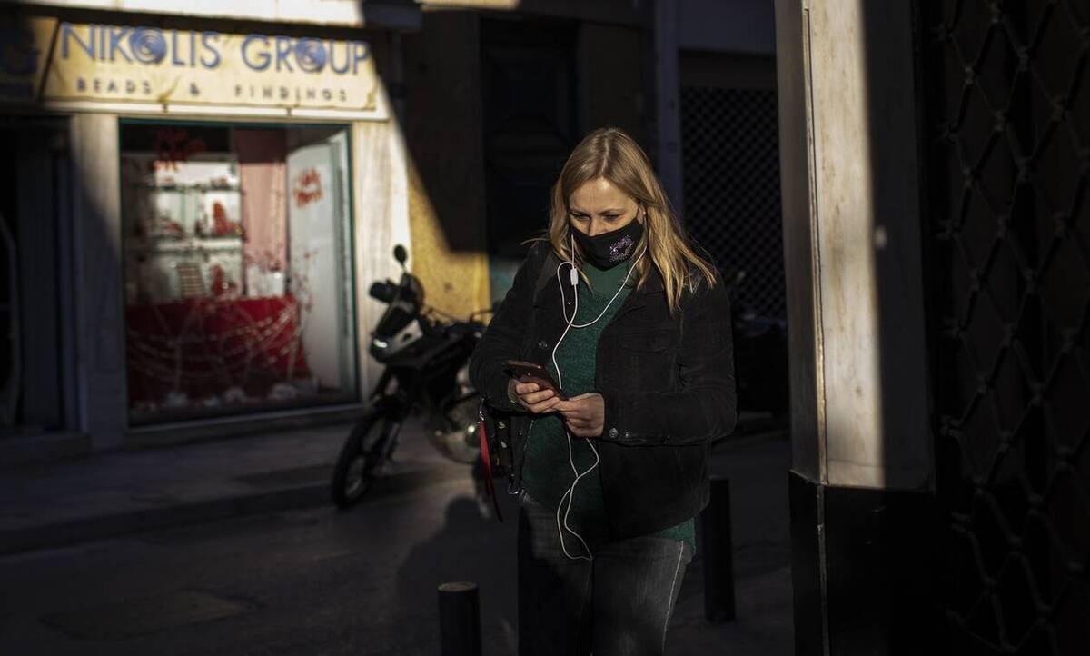 «Βαλβίδες» εκτόνωσης και σταδιακή επιστροφή στην κανονικότητα – Το σχέδιο για κομμωτήρια, μαγαζιά