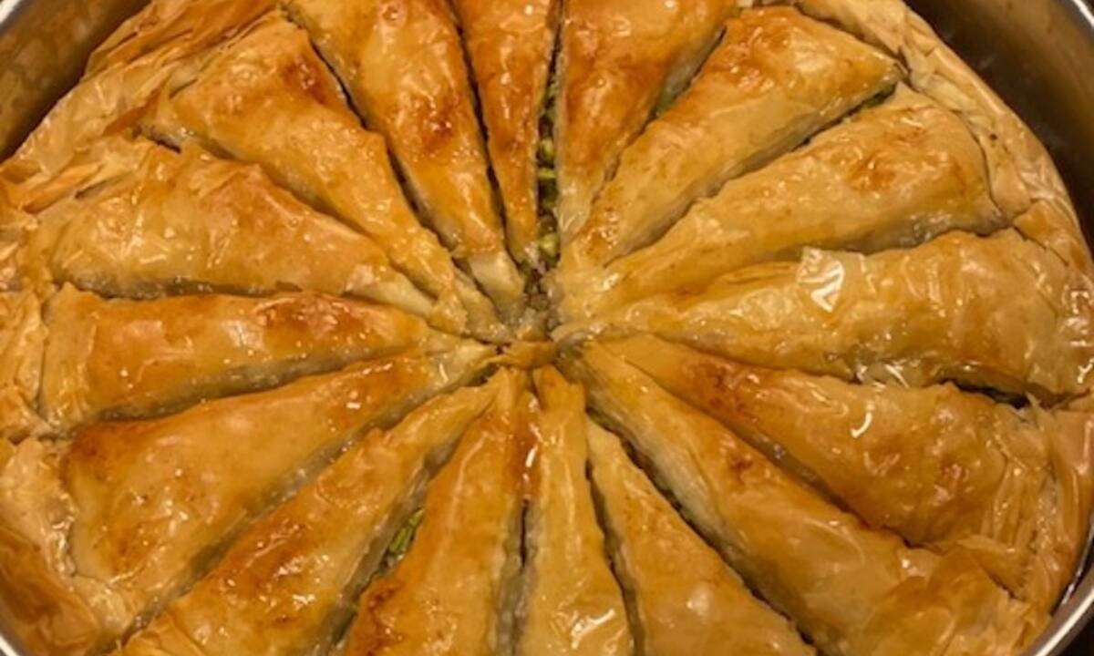 Συνταγή για τον πιο Θεϊκό μπακλαβά ever (Γράφει αποκλειστικά στο Queen.gr η Majenco)