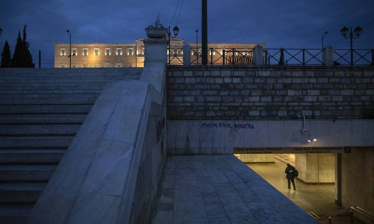 Lockdown: «Κλείδωσε» η απαγόρευση κυκλοφορίας στις 9 το βράδυ τα Σαββατοκύριακα