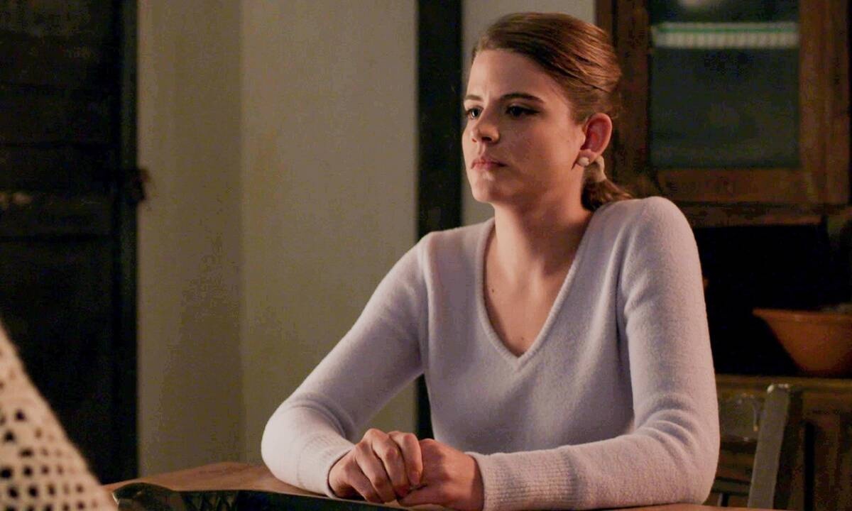 Άγριες Μέλισσες: Το Twitter έγινε έξαλλο με τη Δρόσω και τα σχόλια ήταν «φωτιά» (pics)