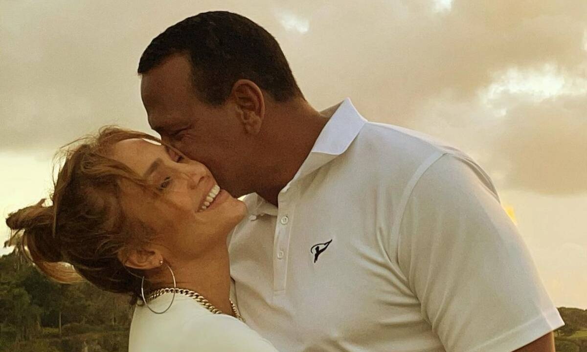 Jennifer Lopez: Η ανάρτηση που «προδίδει» τη σχέση της με τον A-Rod