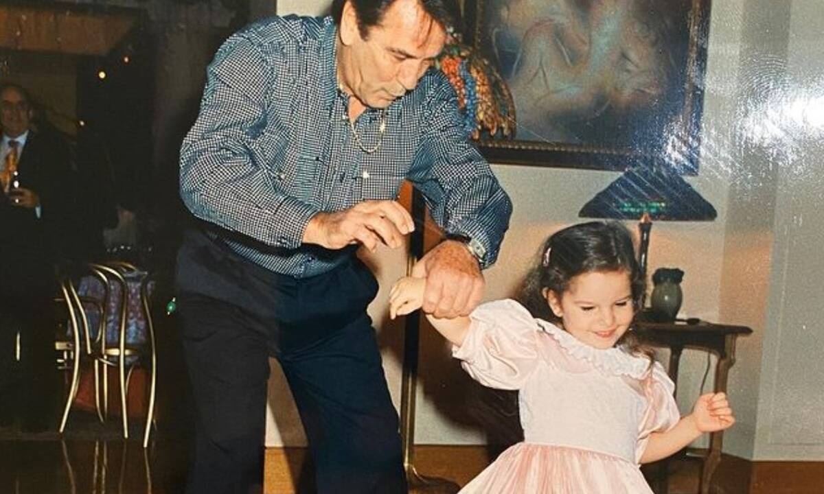 Εριέττα Κούρκουλου: Η συγκινητική αποκάλυψη για την απώλεια του μπαμπά της (video)