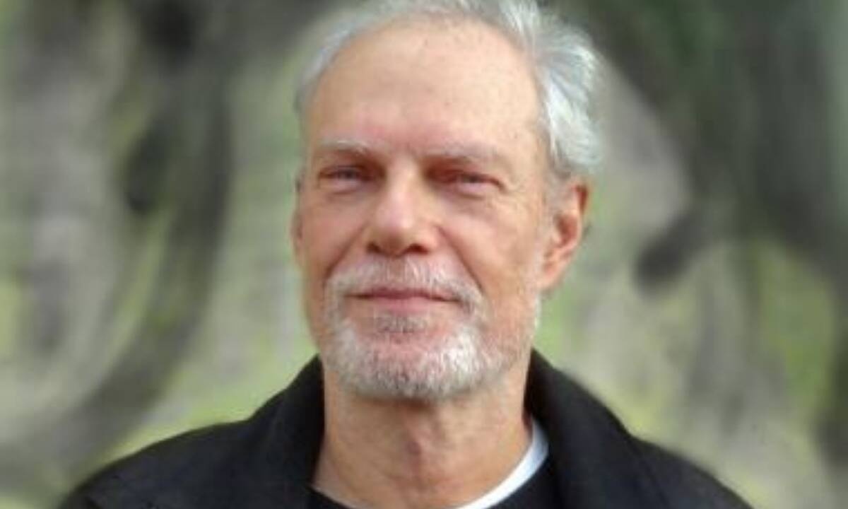 Άγριες Μέλισσες: Θυμάσαι σε ποια αγαπημένη σειρά έπαιζε ο δικαστής του Βόσκαρη το 2012;