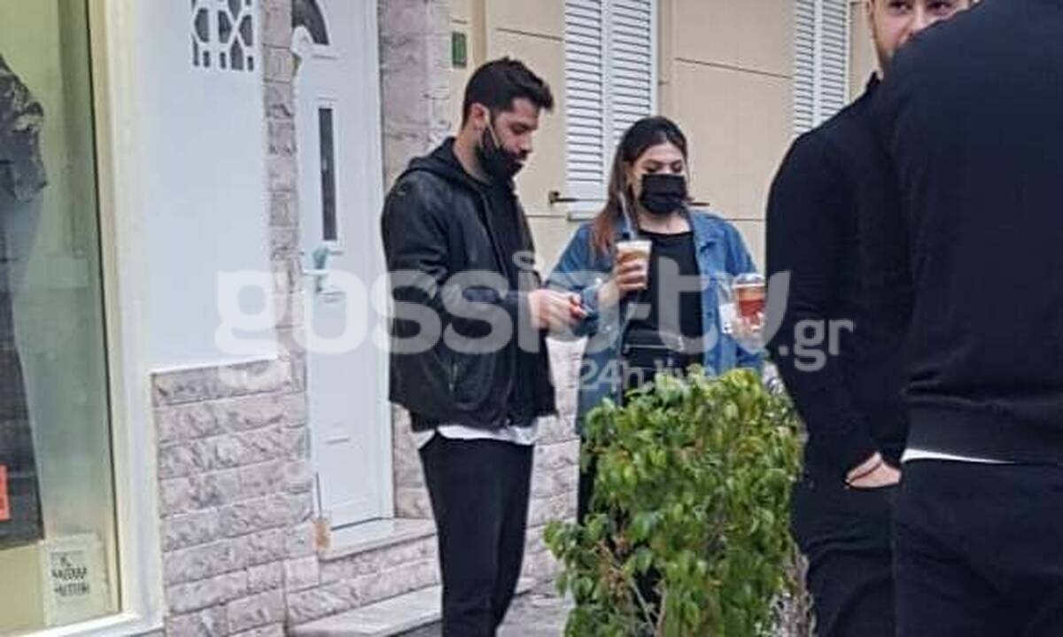 Αποκλειστικό: Δανάη Μπάρκα: Έπινε καφέ με φίλους και το περιπολικό ζητούσε να απομακρυνθούν!