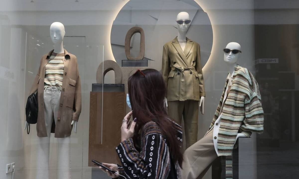 Λιανεμπόριο: Σηκώνει σήμερα ρολά με αυστηρά μέτρα - Έκτακτο επίδομα για τις κλειστές επιχειρήσεις