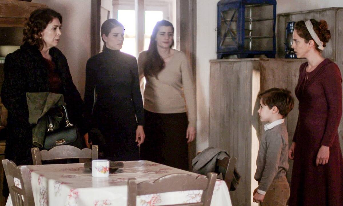 Άγριες Μέλισσες: Η απρόσμενη κίνηση της Μυρσίνης αποθεώθηκε στο Twitter