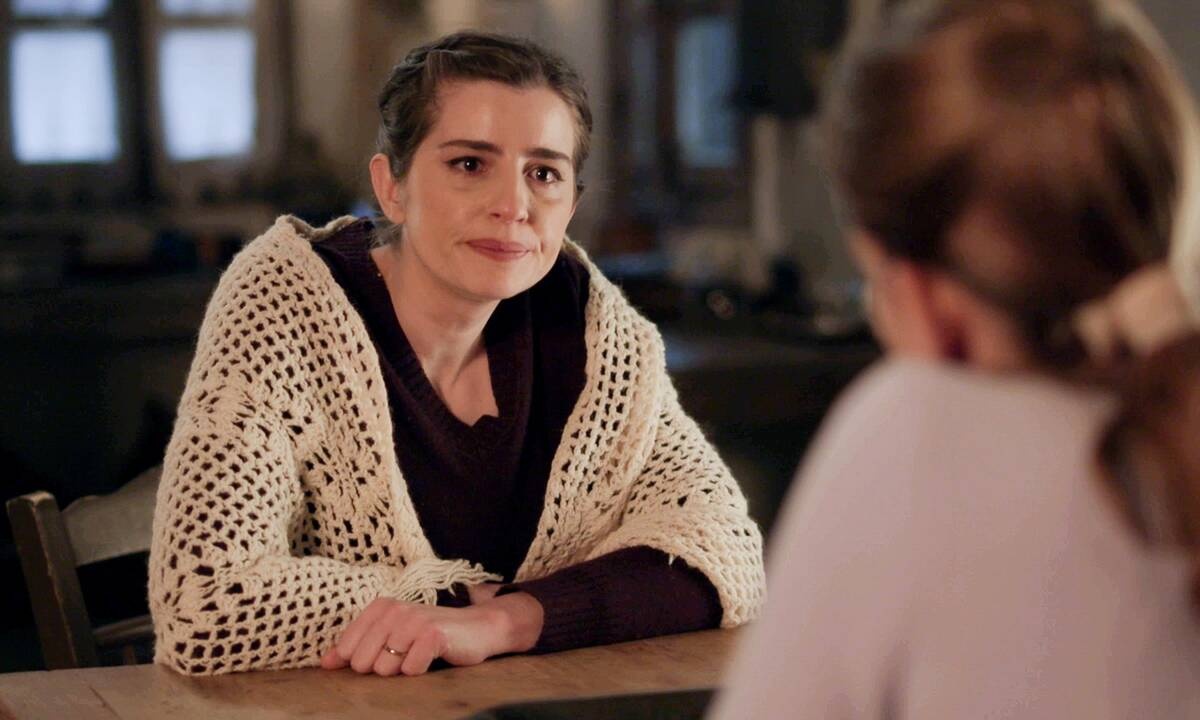 Άγριες Μέλισσες: Η απρόσμενη στάση της Ελένης στην τιμωρία Βόσκαρη αποθεώθηκε από το Twitter