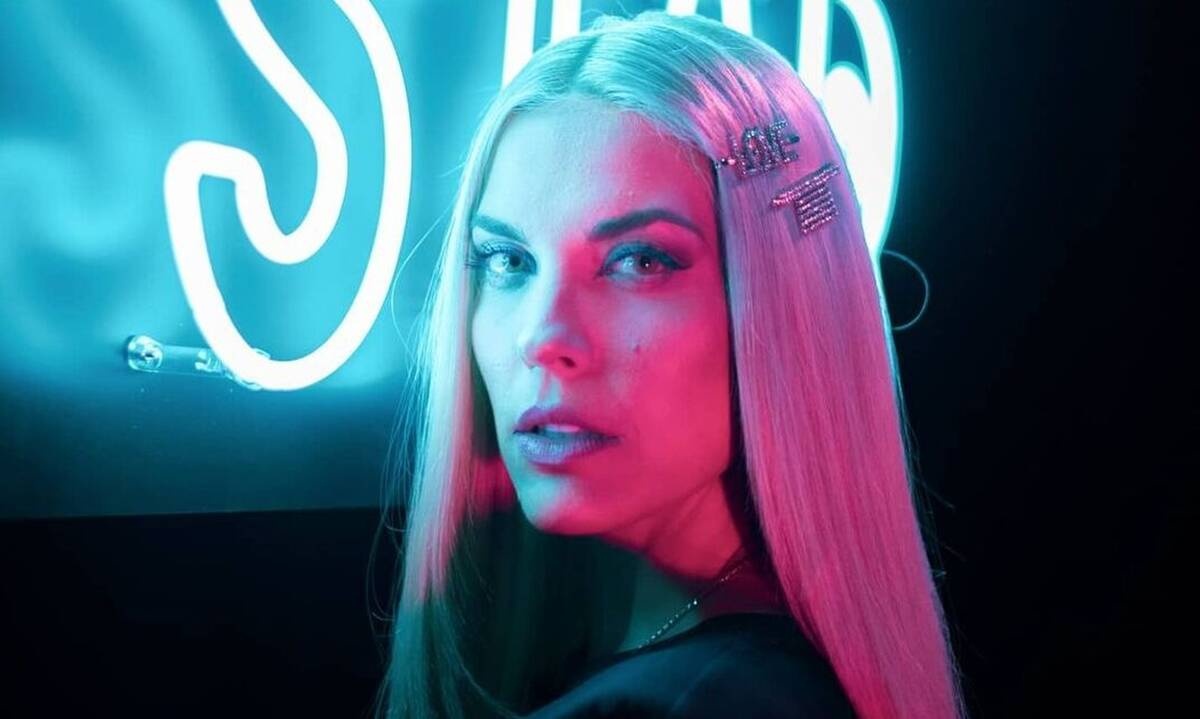 Η Μαντώ Γαστεράτου στο gossip-tv: «Έχω περάσει δύσκολα σε συνεργασίες μου»