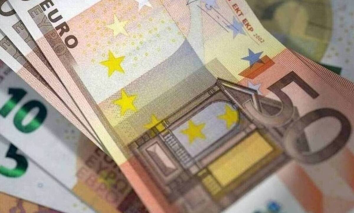 Δώρο Πάσχα 2021: Ποτέ πληρώνεται - Υπολογίστε ΕΔΩ πόσα χρήματα θα πάρετε