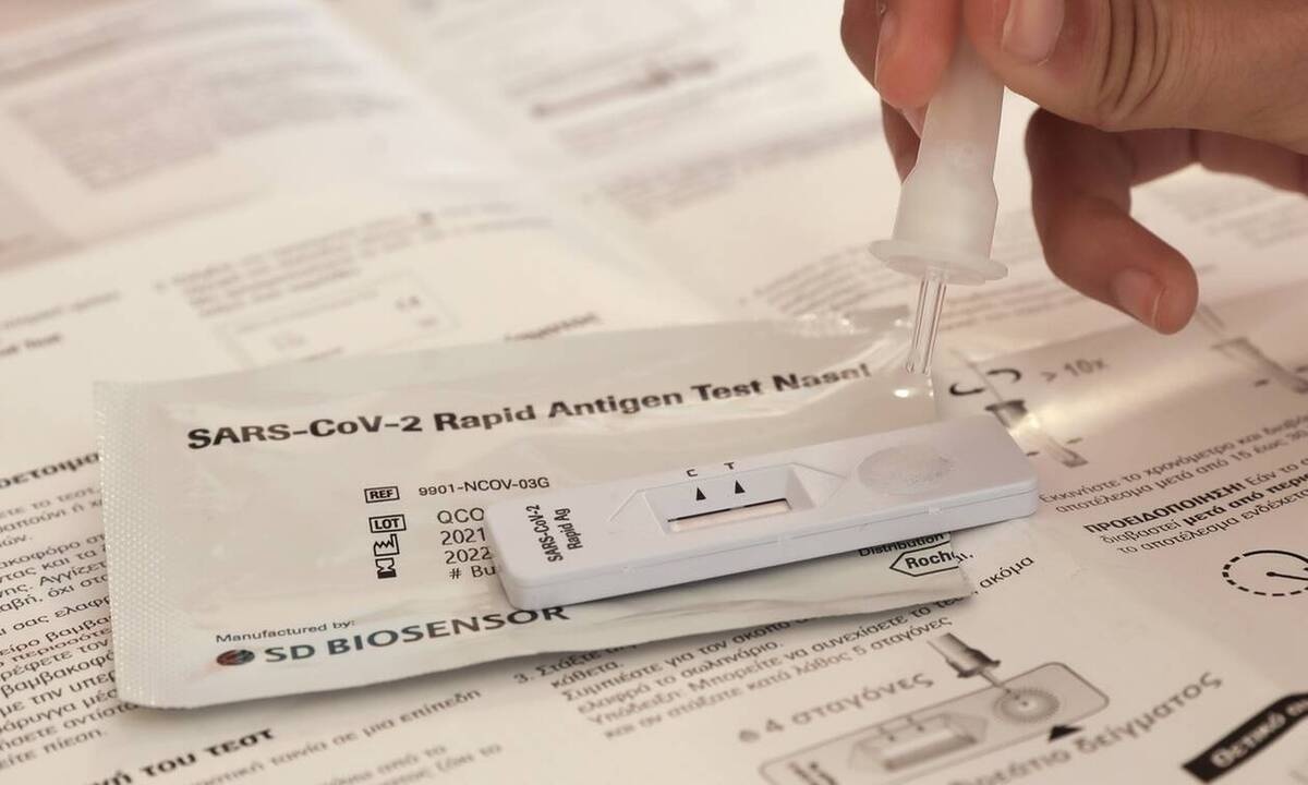 Self test στους εργαζόμενους: Τι ισχύει σε ιδιωτικό και δημόσιο τομέα – «Τσουχτερά» τα πρόστιμα