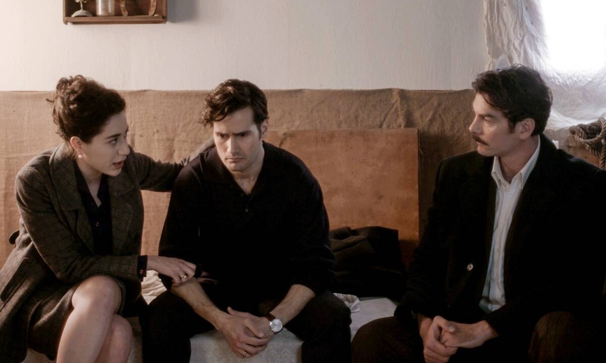 Άγριες Μέλισσες: 23 επικά tweets που αποθέωσαν Ροϊλό και Κουκουράκη