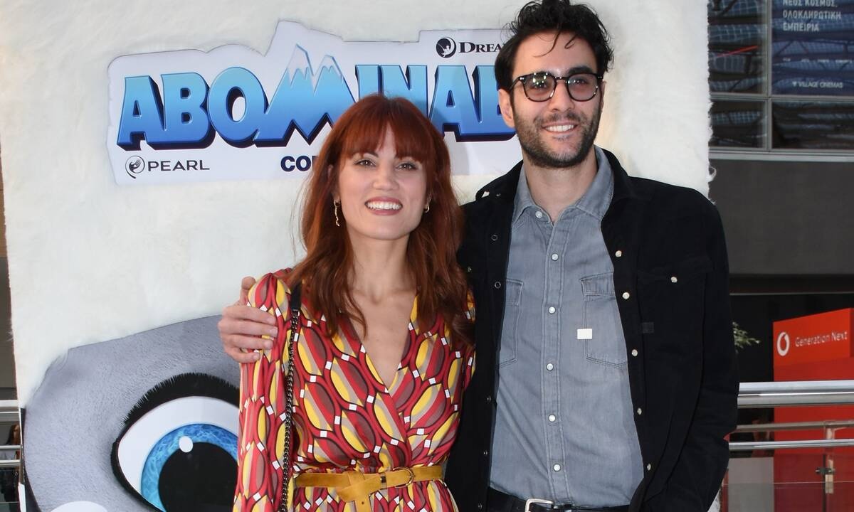 Συνατσάκη - Στρατής: Είναι επίσημο! Είναι ζευγάρι!