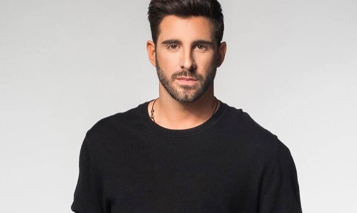 Γιώργος Λιβάνης: Εμβολιάστηκε κατά του κορονοϊού ο τραγουδιστής!