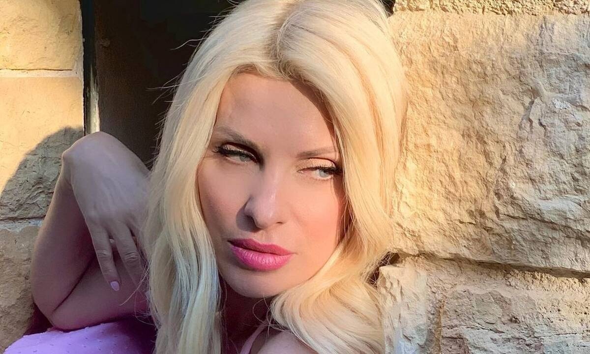 Ελένη Μενεγάκη: Η φωτό που ανέβασε στο instagram και μας έκανε να τρίβουμε... τα μάτια μας!