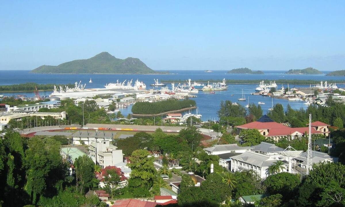 Σεϋχέλλες: Nέα μέτρα κατά του κορονοϊού στο «πιο εμβολιασμένο» κράτος του κόσμου - Τι έφταιξε