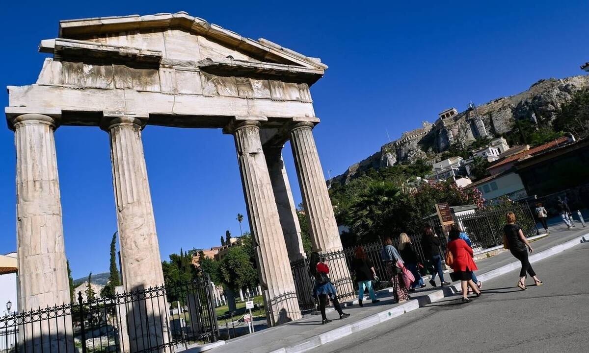 SMS στο 13033: Τότε θα καταργηθεί – Η αποκάλυψη από τον καθηγητή Γώγο