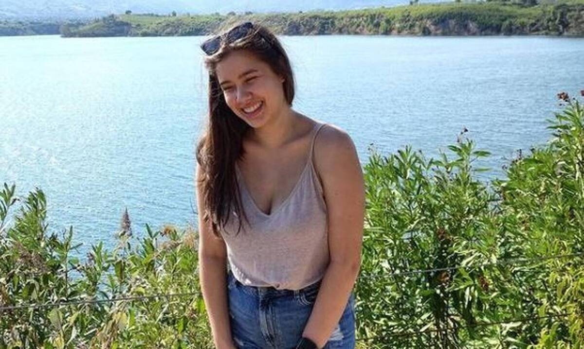 Δολοφονία Γλυκά Νερά: Η φωτογραφία με το μωρό της 20χρονης που ραγίζει καρδιές