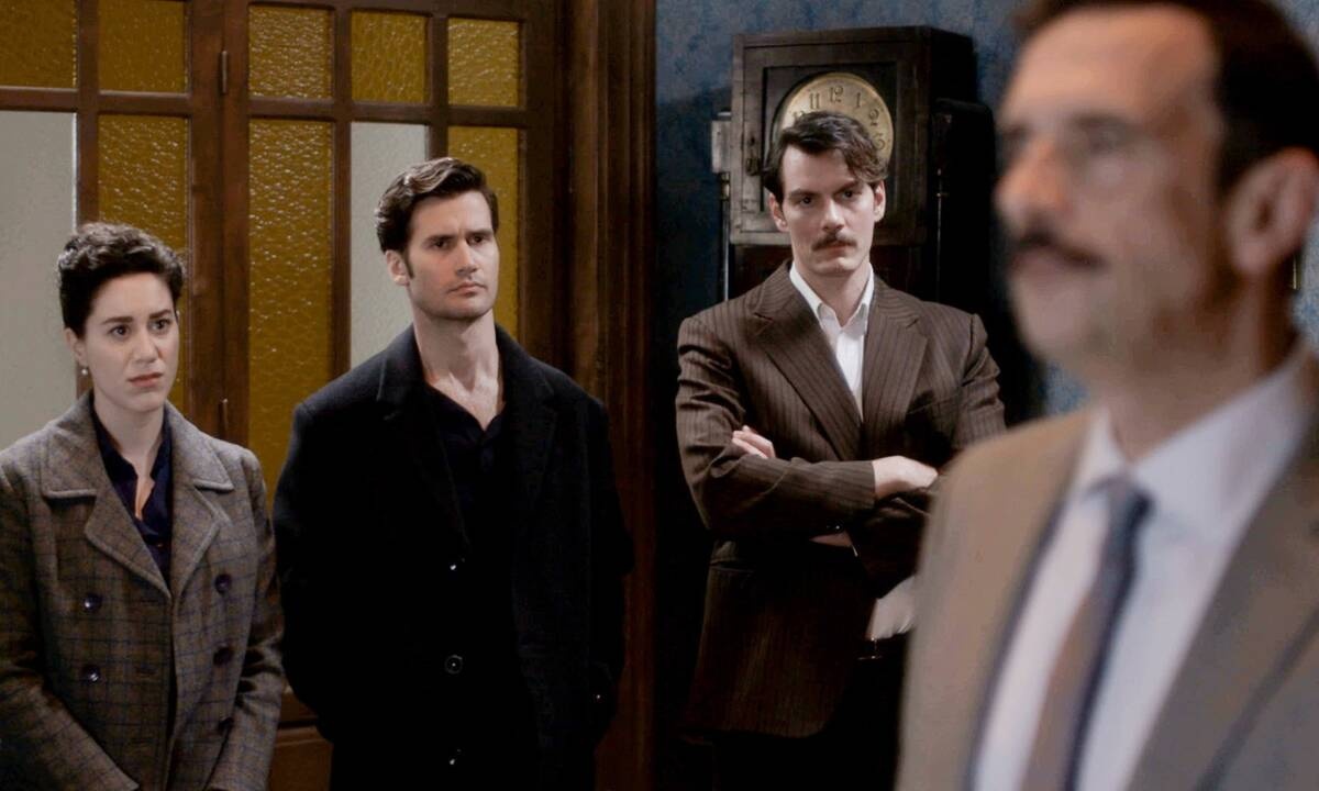 Άγριες Μέλισσες: Ο εκβιασμός ανάμεσα στα αδέρφια αποθεώθηκε από το Twitter (photos)