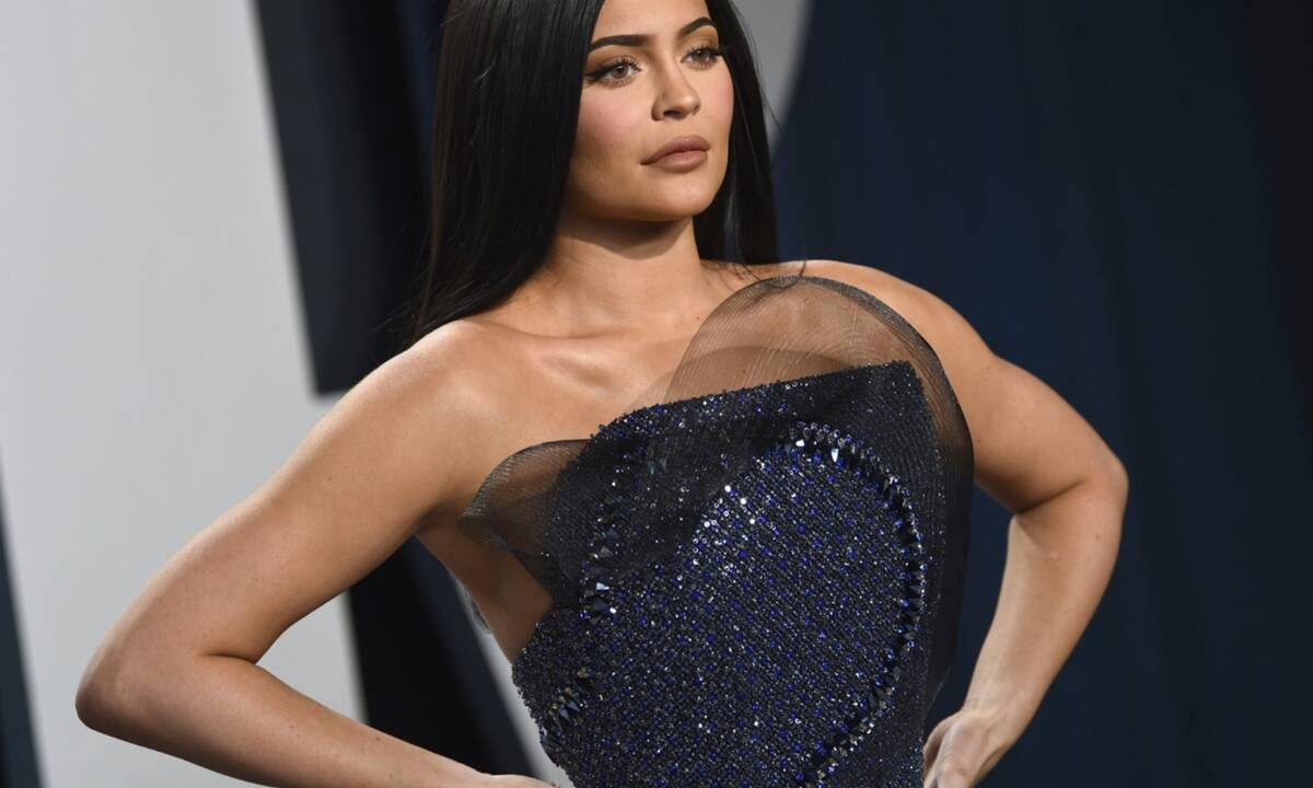 Το νέο μανικιούρ της Kylie Jenner δεν μας ενθουσίασε