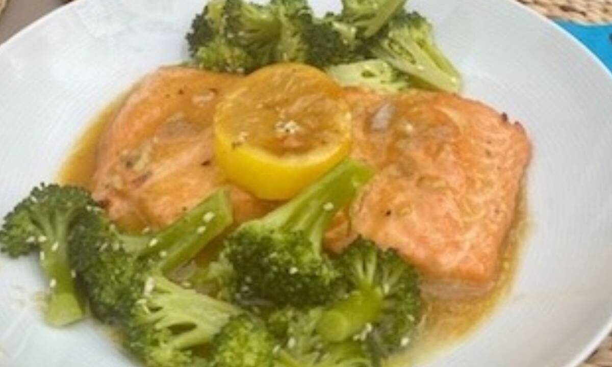 Συνταγή για σολομό στον φούρνο  σε σούπερ μαρινάδα (Γράφει για το Queen.gr η Majenco)