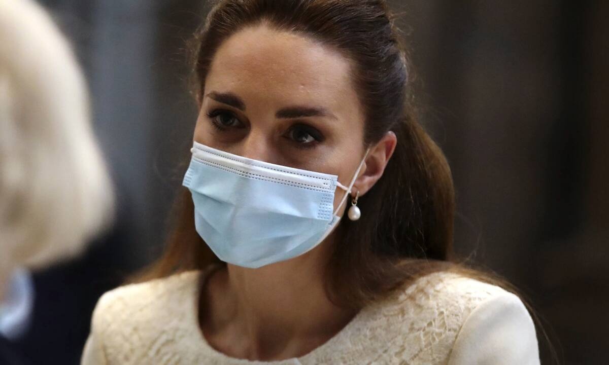 Η Kate Middleton φόρεσε το πιο ασυνήθιστα διαφορετικό φόρεμα