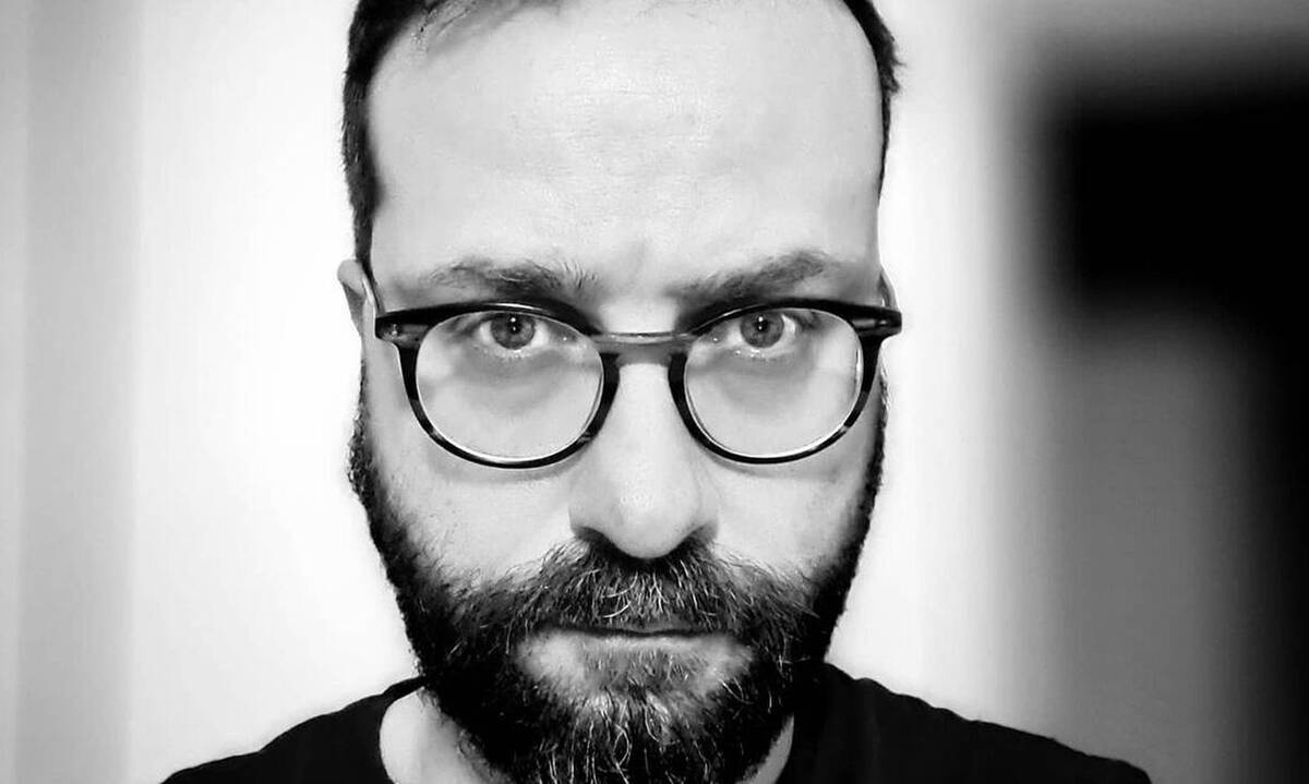 Ο Ζήσης Ρούμπος αποκαλύπτει: «Έγινα ένας μισάνθρωπος που τσακωνόταν με όλους»