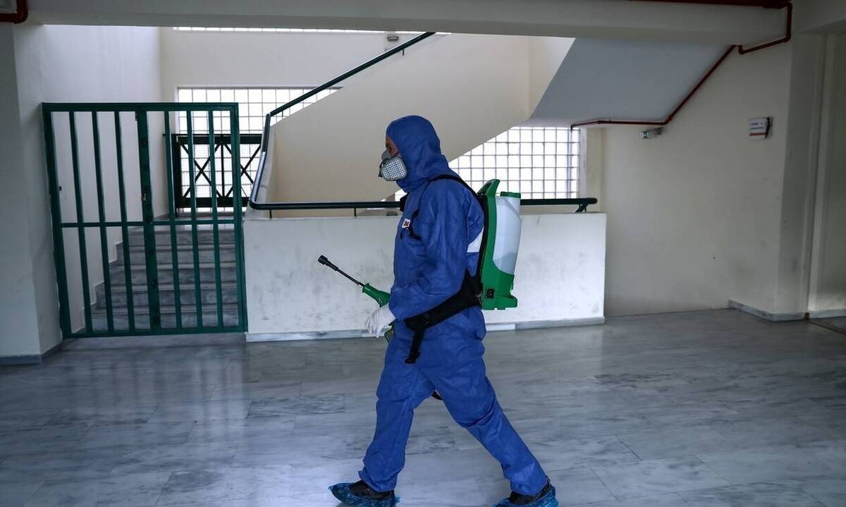 Κρούσματα σήμερα: 1.055 νέα, 586 διασωληνωμένους και 37 θανάτους ανακοίνωσε ο ΕΟΔΥ