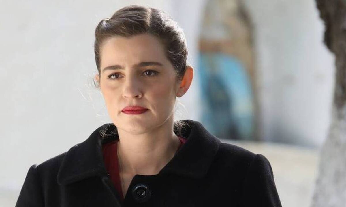 Άγριες Μέλισσες: Το Twitter αποθέωσε τη Λενιώ κόντρα στον Δούκα Σεβαστό (pics)