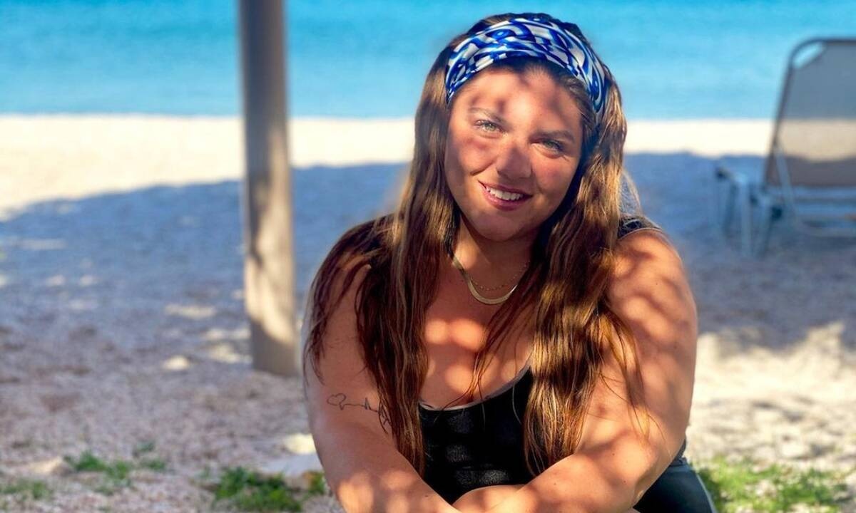 Η Δανάη Μπάρκα φόρεσε σορτσάκι και λατρέψαμε το λουκ