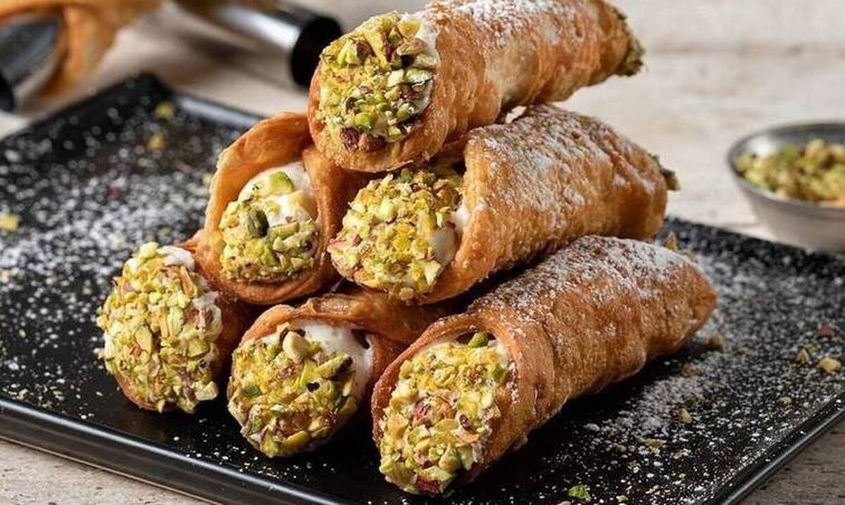 Cannoli από τον Άκη Πετρετζίκη!