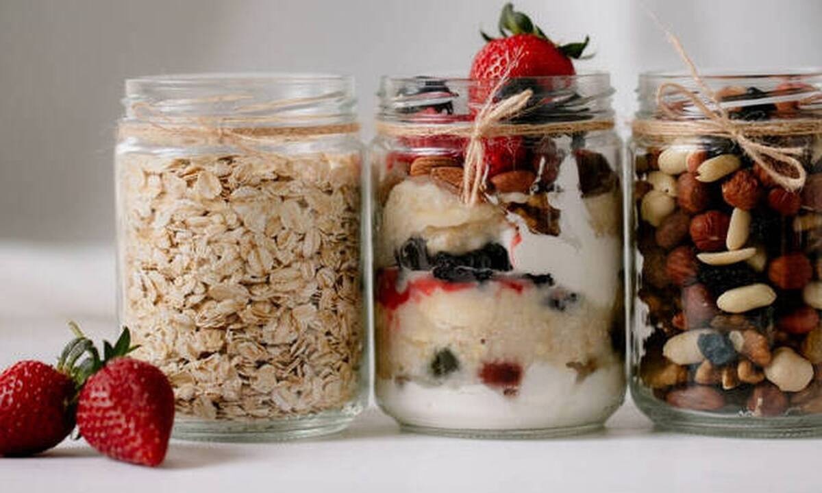 Τα vegan overnight oats που θα απογειώσουν τα πρωινά σου
