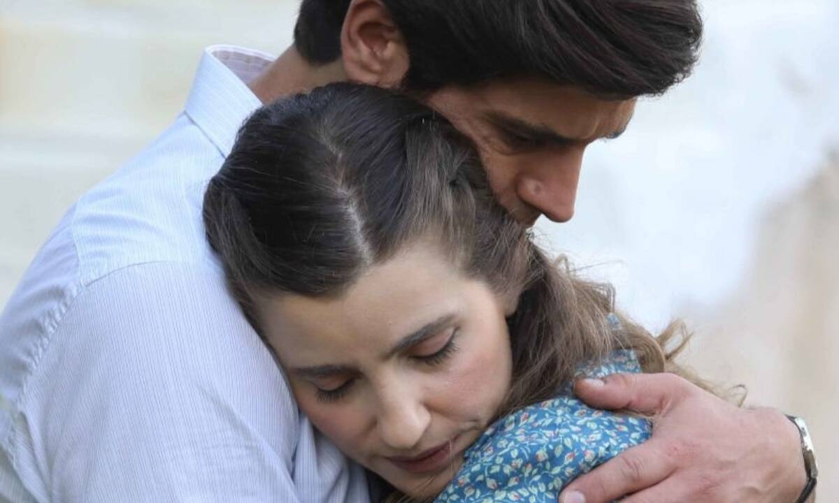 Spoiler Άγριες Μέλισσες: Τρίτο πρόσωπο ανάμεσα σε Ελένη, Λάμπρο (photos)