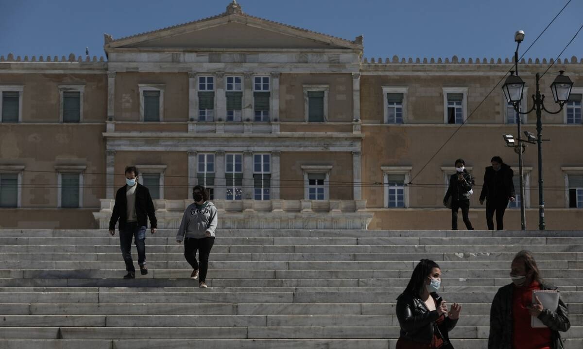 Άρση μέτρων: Τι θα γίνει με τουρισμό, λιανεμπόριο, λούνα παρκ και νυχτερινά κέντρα