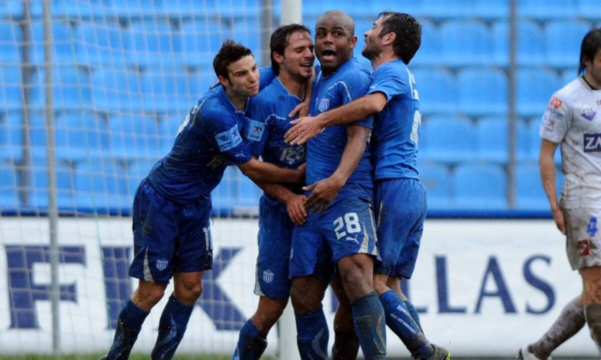 Θλίψη - «Έφυγε» πρώην ποδοσφαιριστής ελληνικής ομάδας από κορονοϊό - Ήταν μόλις 39 ετών (photos)