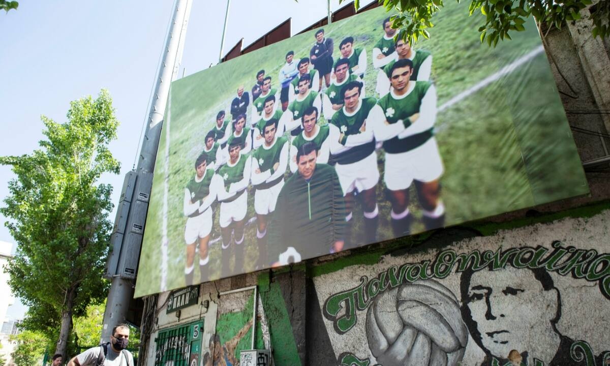 Παναθηναϊκός: Η απόλυτη Ελληνίδα σταρ με φανέλα του «τριφυλλιού»! (Photos)