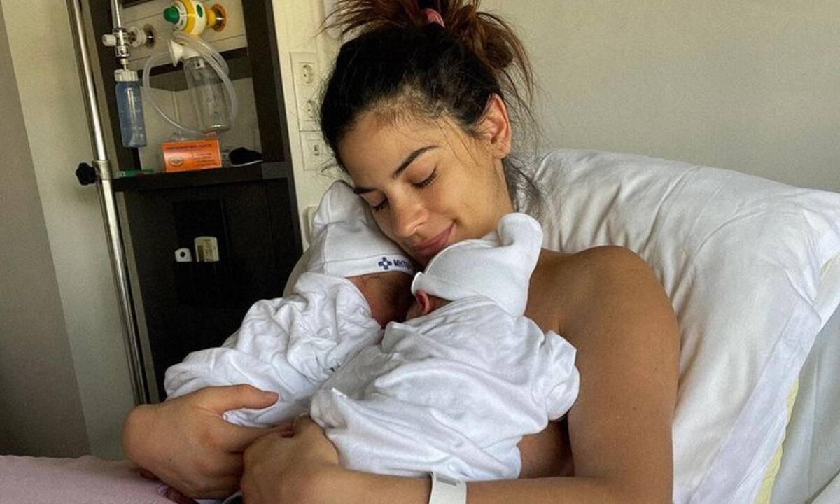 Χριστίνα Μπόμπα: Δέκα μέρες μαμά - Έτσι είναι η νέα της καθημερινότητα