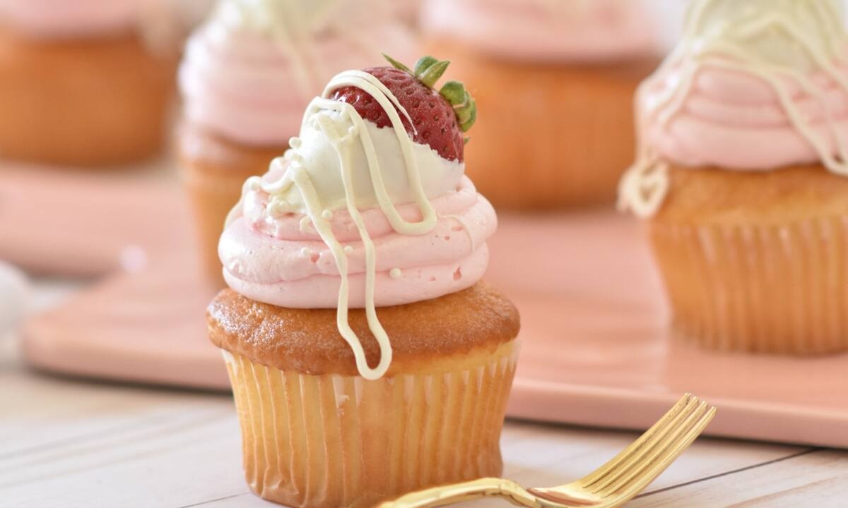 Καλοκαιρινές ιδέες για cupcakes που θα σας πάρουν το μυαλό