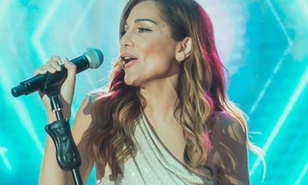 Η Δέσποινα Βανδή έκανε την πρώτη της εμφάνιση μετά τον χωρισμό: Τι είπε επί σκηνής (video)