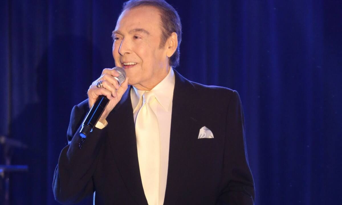 Τόλης Βοσκόπουλος: Η τελευταία φωτογραφία στο Instagram με την Άντζελα Γκερέκου και την κόρη τους