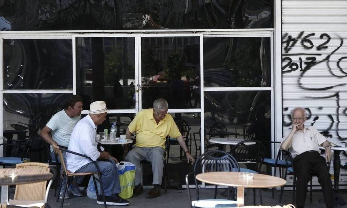 Σύνταξη πριν από τα 62 : Ποιοι θα συνταξιοδοτηθούν από το 2022  με τα ενδιάμεσα όρια ηλικίας